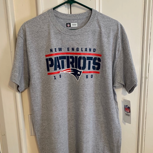 NWT New England Patriots T-Shirt LGE NFL LICENSED - Picture 5 of 9